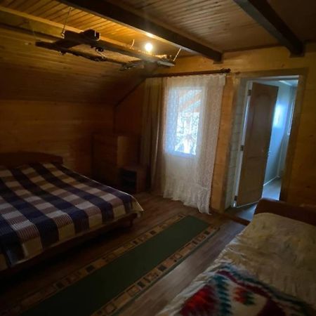 Отель Gostynna Hata Микуличин Экстерьер фото